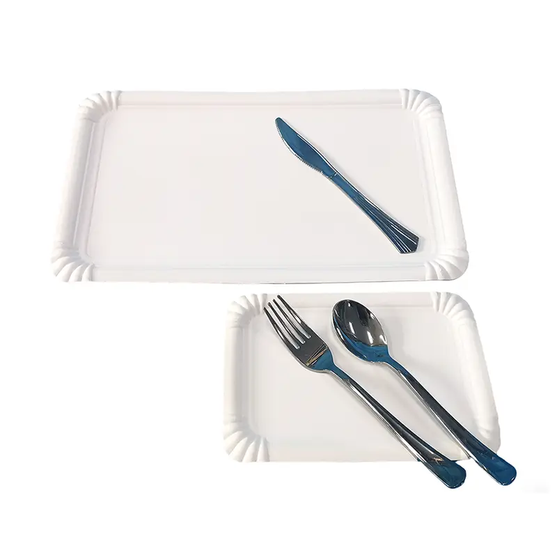 صحن ورقي مستطيل الشكل لكعكة الحفلات باللون الأبيض